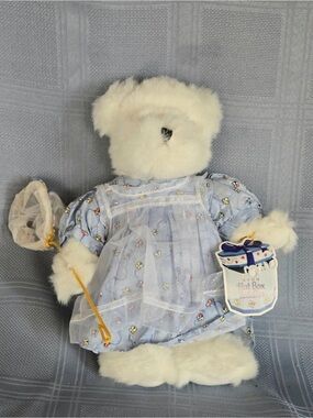 Vintage Avon hat box teddies “Buttercup” (sealed with tags, never opened!)